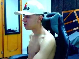 miick_johnson from Flirt4Free