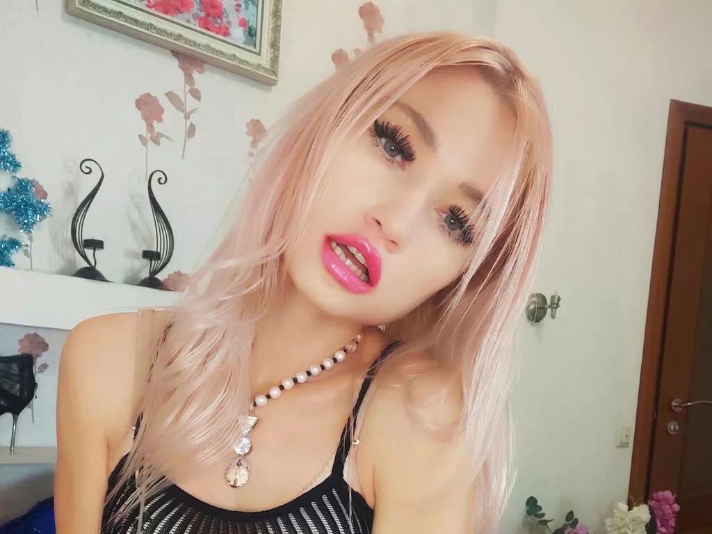 AlinaHopkins on LiveJasmin