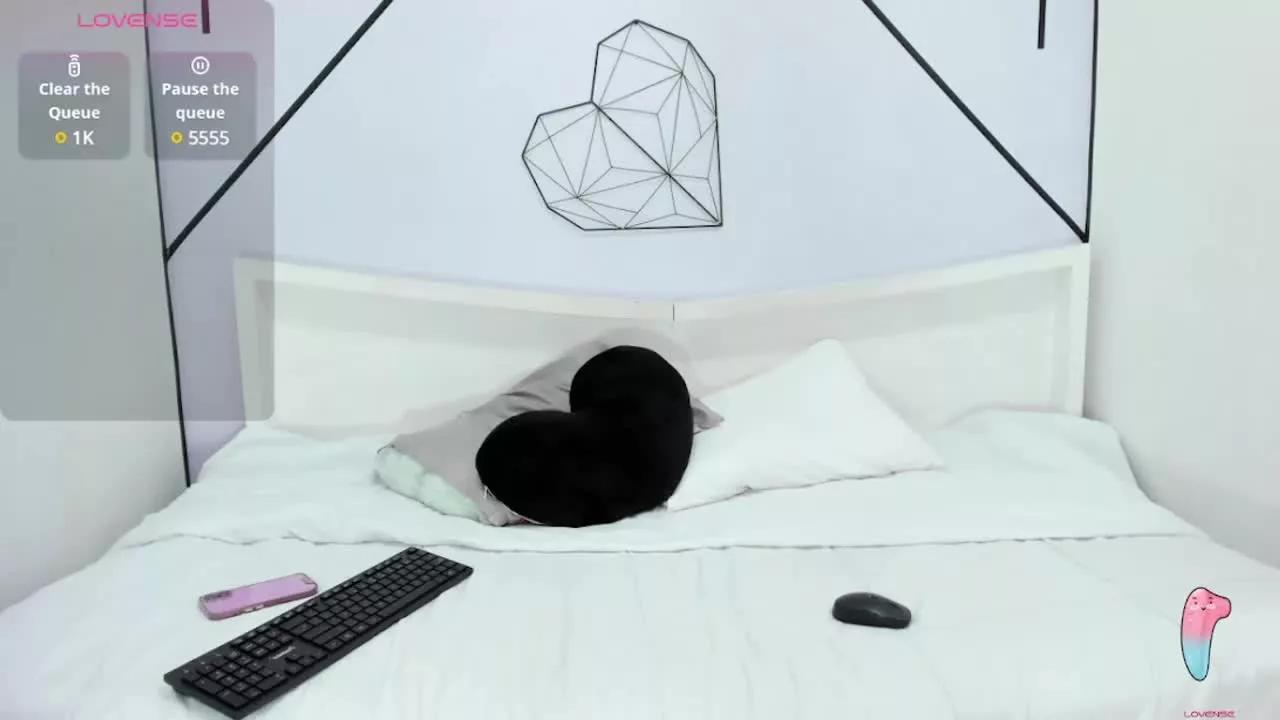 AlanaSky from Streamray