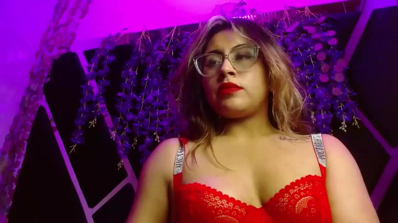 Dollyjuicy from Streamray