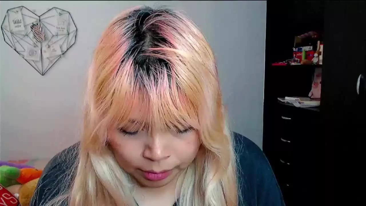 EllieAutumn from Streamray