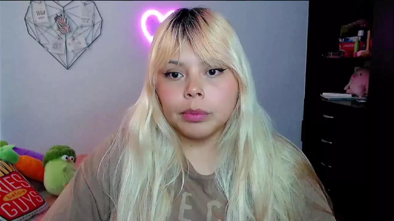 EllieAutumn from Streamray