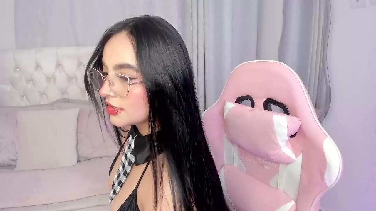 EmilyLoove from Streamray