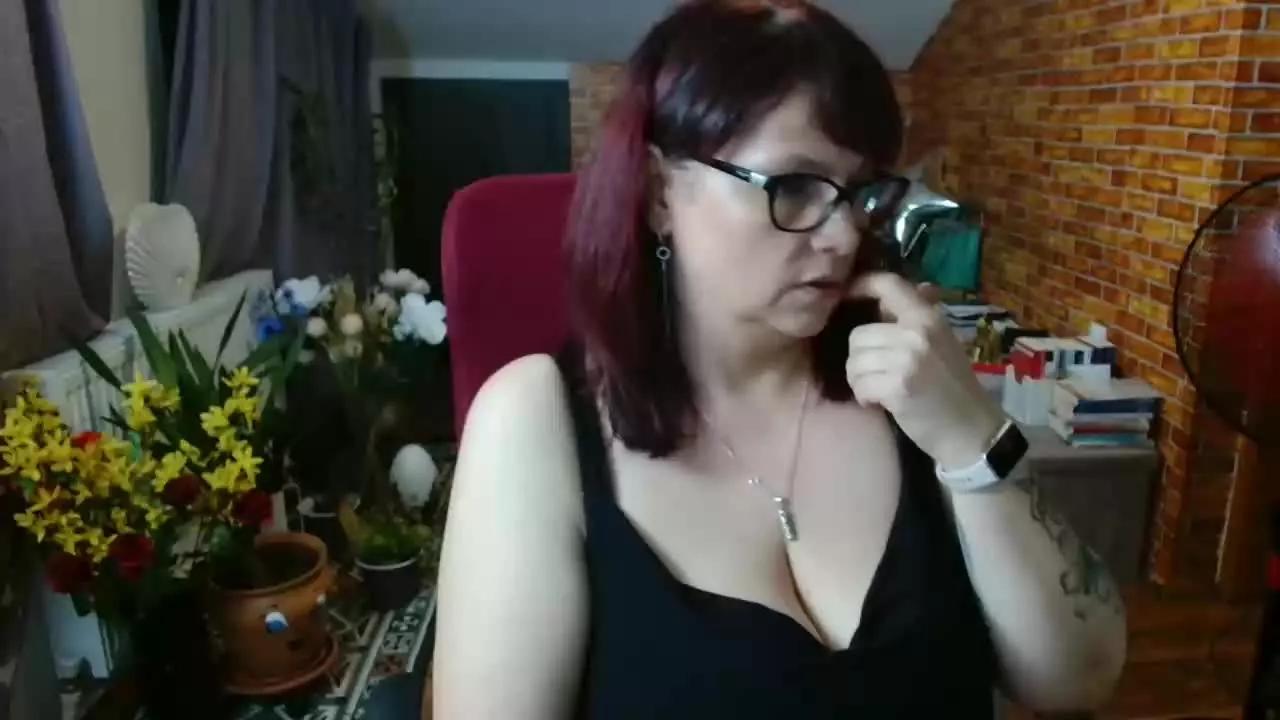 hellen37 from Streamray