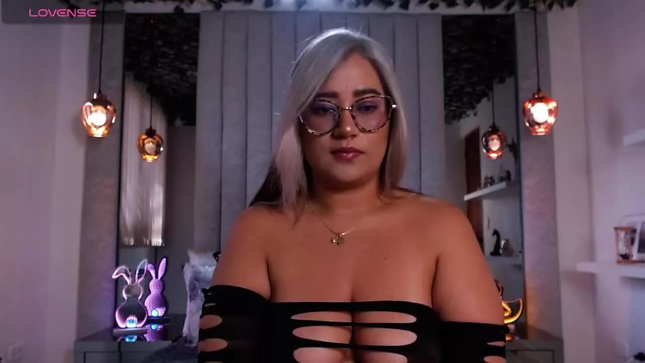 IndiVelvet from Streamray