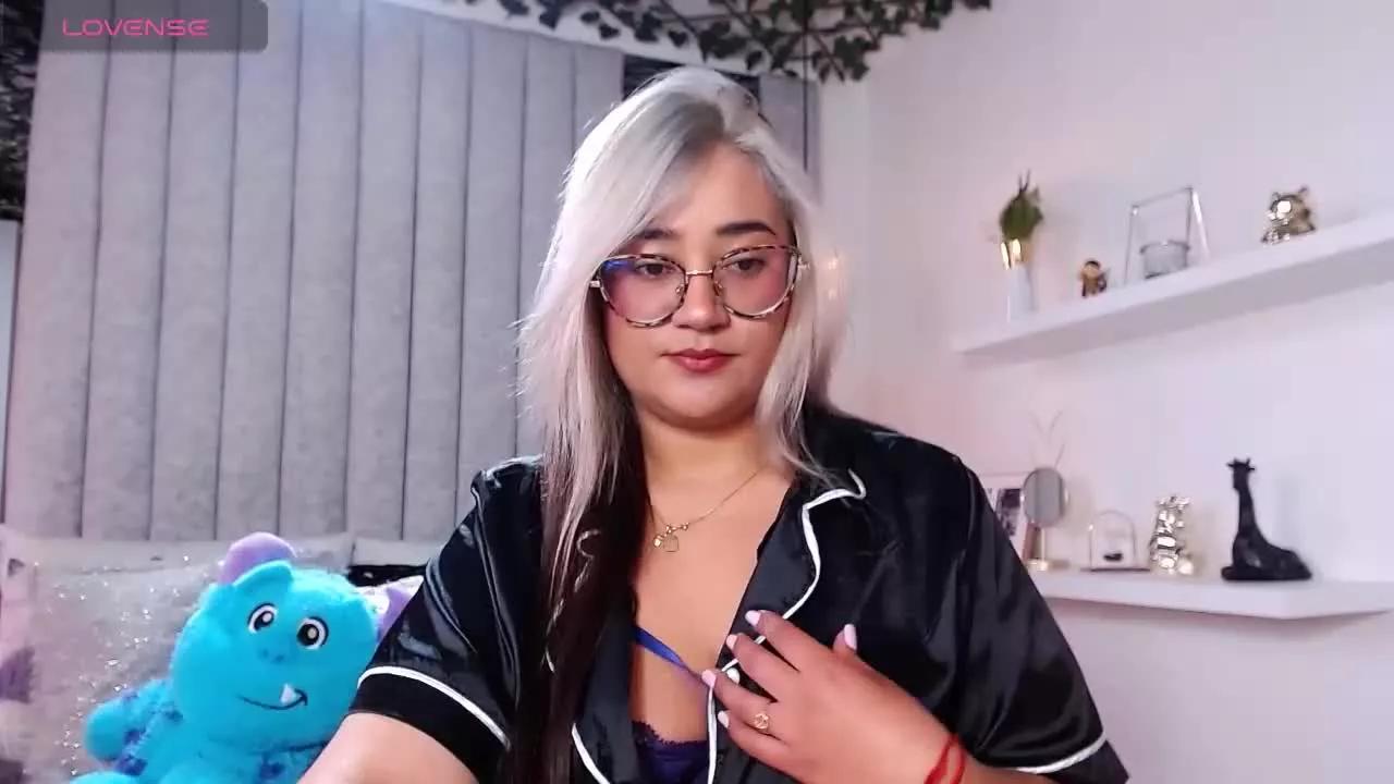 IndiVelvet from Streamray