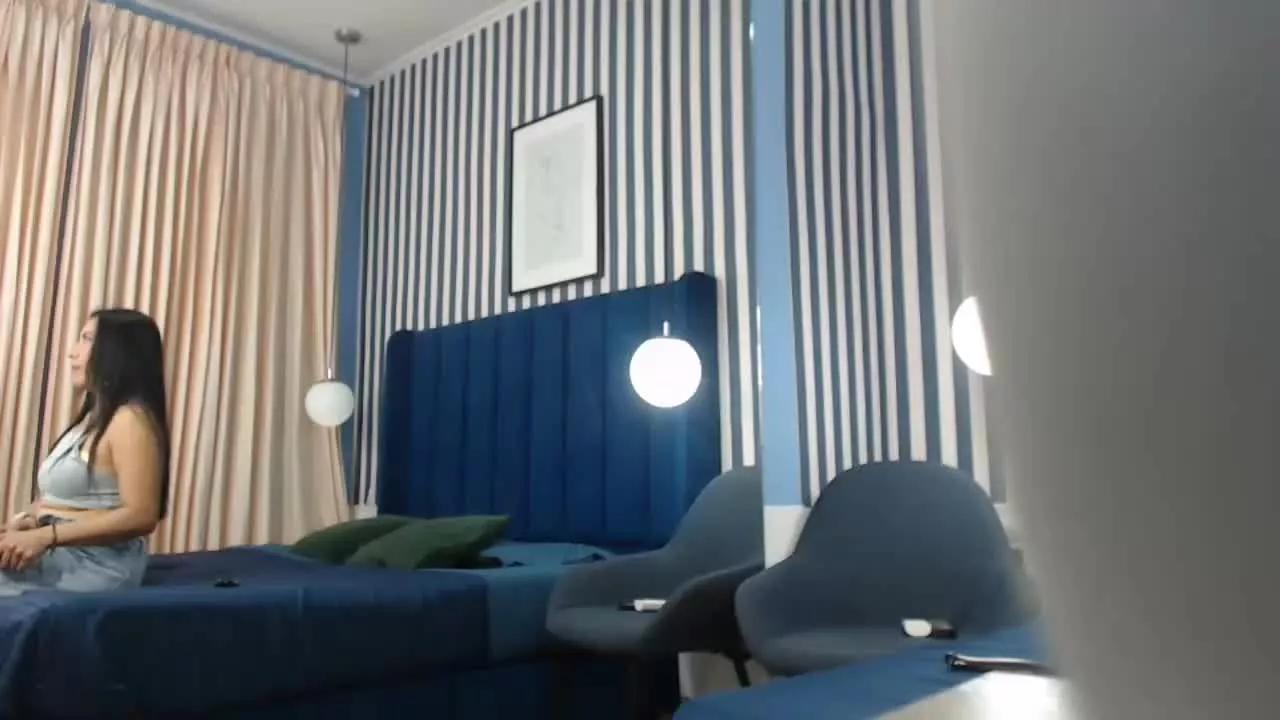 Vivivenne54 from Streamray