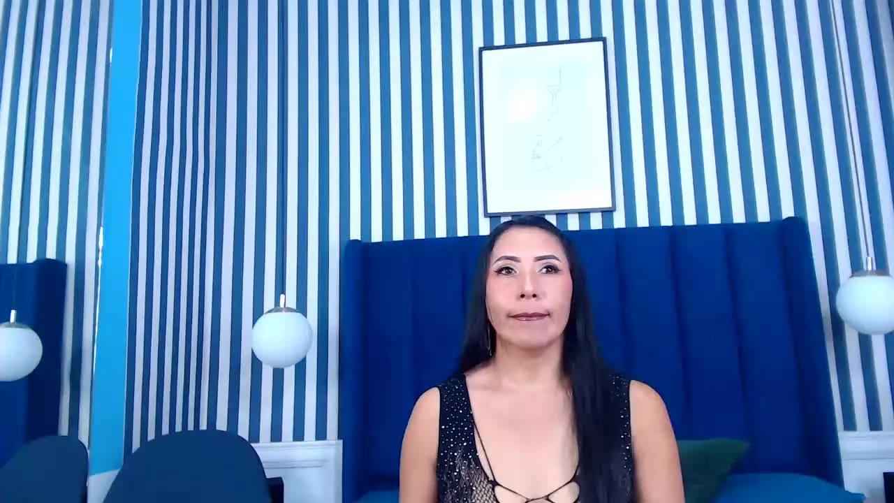 Vivivenne54 from Streamray