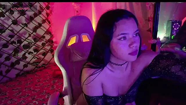 -Camila_ from StripChat is Freechat