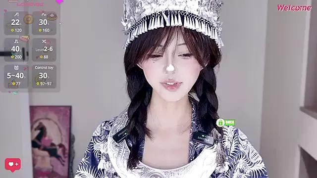 -Hell0-Kitty from StripChat is Freechat
