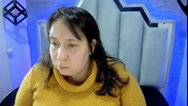 _Emily_rosee_ from StripChat is Freechat