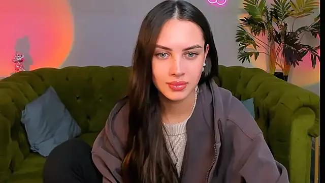 _shyy_girl from StripChat is Freechat