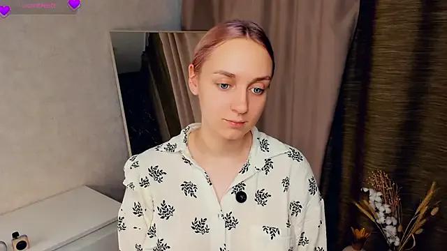 AdelineFabel from StripChat is Freechat