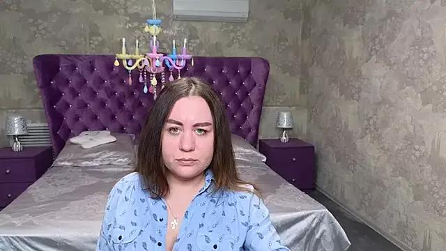 Adriana_Kitty from StripChat is Freechat
