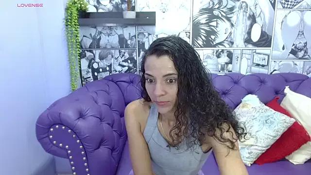Alana_Destiny from StripChat is Freechat