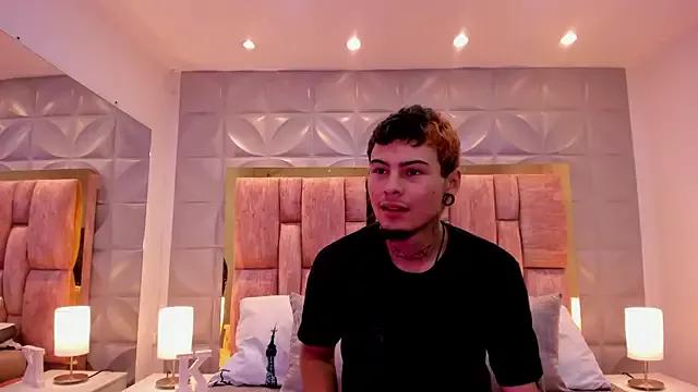 Alex_N_Blue from StripChat is Freechat