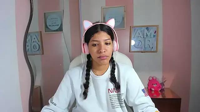 Alexa_Fiury from StripChat is Freechat