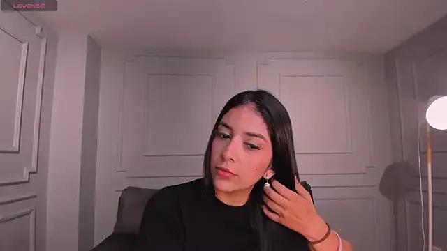 AliceCrawford from StripChat is Freechat