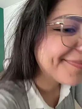 AliceGarc from StripChat is Freechat