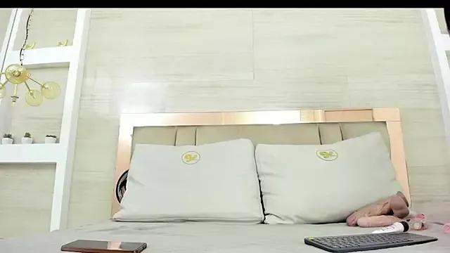 allice_green from StripChat