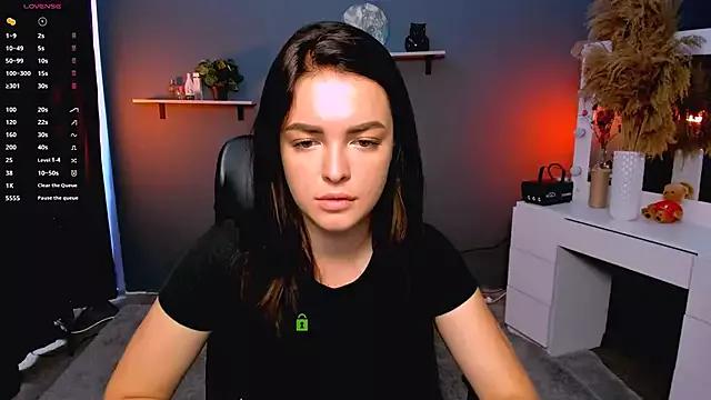 allison_black_ from StripChat is Freechat