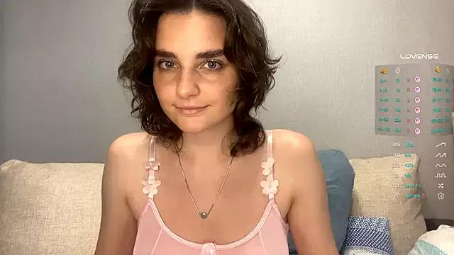 AlodieCarvell from StripChat is Freechat
