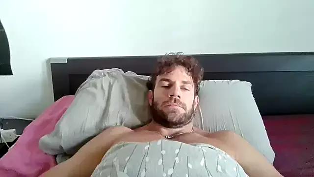 alpha-hunk from StripChat is Freechat