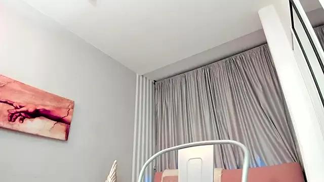 Alysa_Escobar from StripChat is Freechat