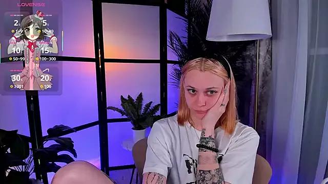 Amanda_Fit_and_Sweet from StripChat is Freechat
