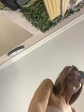 AmandaBryce from StripChat is Freechat