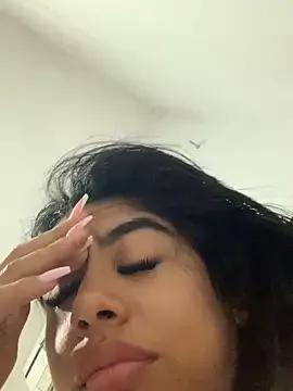 Amina__Samileh from StripChat is Freechat