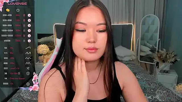 Anna_Diamond from StripChat is Freechat