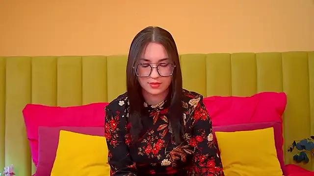 AnneAvery from StripChat is Freechat