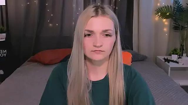 Anny_Handd from StripChat is Freechat
