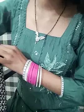 Aradhna_cute from StripChat is Freechat
