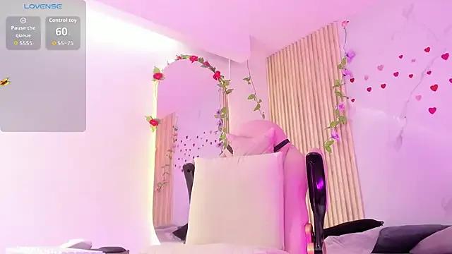 Aria_montgomeri from StripChat