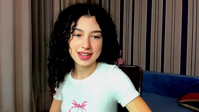 ArianaFoxi from StripChat is Freechat