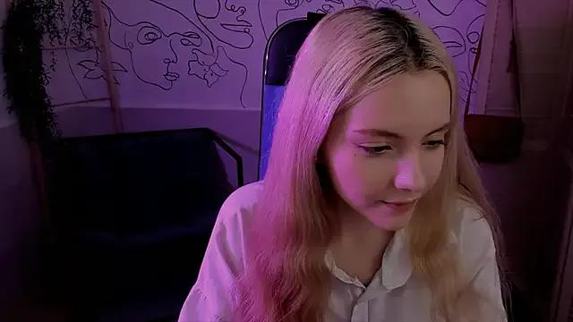 AuroraWrenfield from StripChat is Freechat