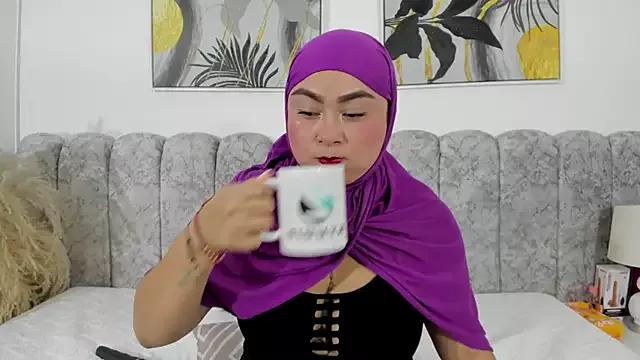 azaharaaa_ from StripChat is Freechat