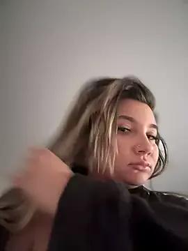 babyyboomm from StripChat