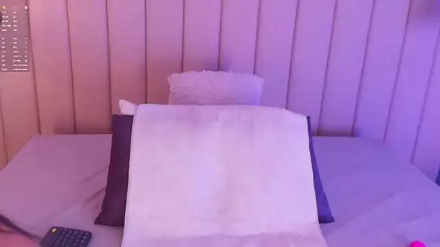 belamonroe from StripChat is Freechat