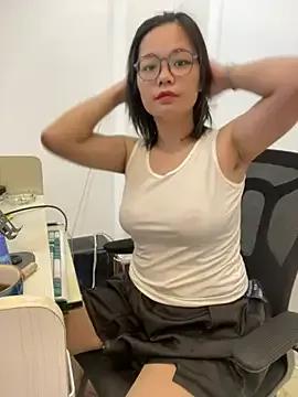 Bella0815 from StripChat