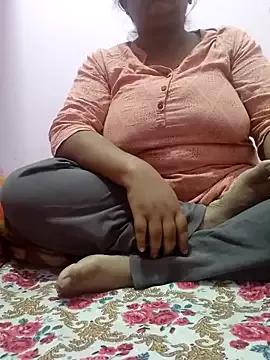 bitch-horny from StripChat is Freechat