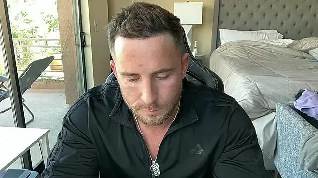 brettmycles28 from StripChat is Freechat