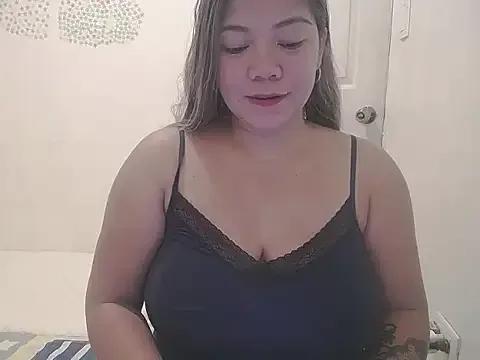 briannalove222 from StripChat is Freechat