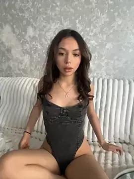 Bunnyhollie from StripChat is Freechat