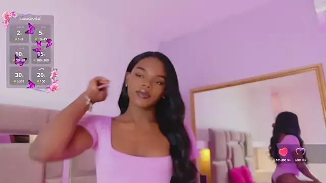 CamiEstrada from StripChat is Freechat