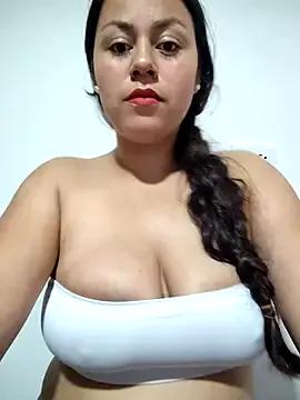 camila-titis from StripChat is Freechat