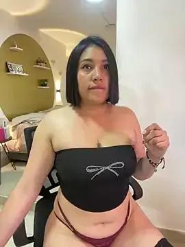 caroline__muller from StripChat is Freechat