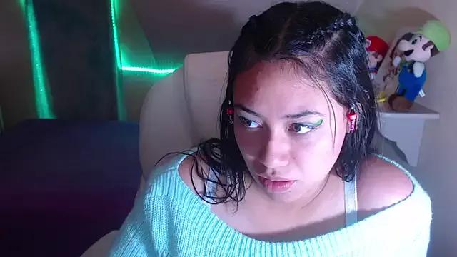 catalina_saenz19 from StripChat is Freechat